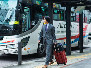 長崎市の中心部に位置し、ビジネスや観光に最適なホテル。 写真