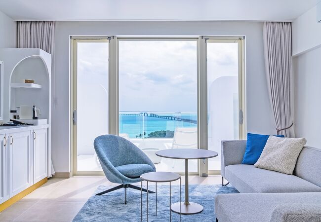 サントリーニ ホテル＆ヴィラズ 宮古島 写真