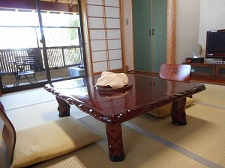 伊豆高原 露天風呂付客室 1日2組の宿 旅館 花生の郷 写真
