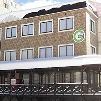 ゲストハウス　Ｃｌｉｍｂ　ｄｉｎｉｎｇ 写真