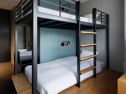 sequence MIYASHITA PARK 写真