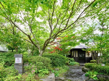 由布院温泉 全室露天付き離れ宿 御宿 さくら亭の宿泊予約なら フォートラベル の格安料金比較 湯布院 由布院温泉