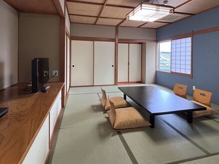 料理旅館 かねとも 写真