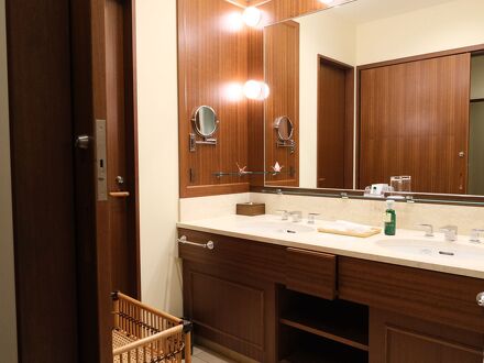 ホテル泉國邸 写真