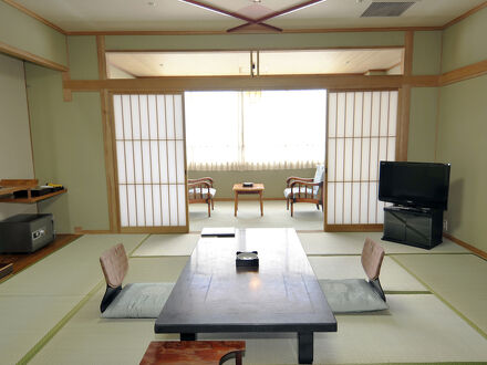 にっしょうかん 新館 梅松鶴 写真