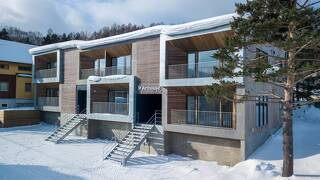 H2 Life Resorts ArtHouse