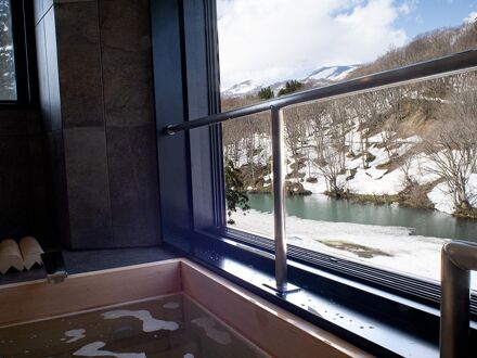 月山志津温泉 変若水の湯 つたや 写真