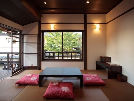花とうろ　Ｓｔａｙ　八坂の塔 写真