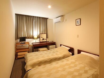 トラベルイン吉富 写真