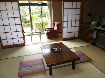 会六旅館 写真