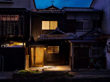 奏 稲荷参道前 写真