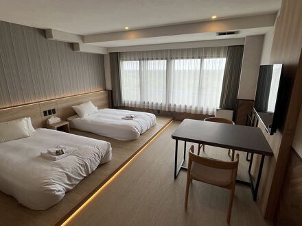 Luana Hasunuma HOTEL&CAFE 写真