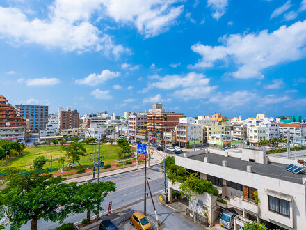 Little Island Okinawa 松山 写真
