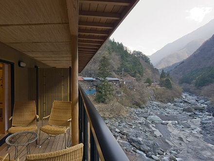 西山温泉 全館源泉掛け流しの宿 慶雲館 写真