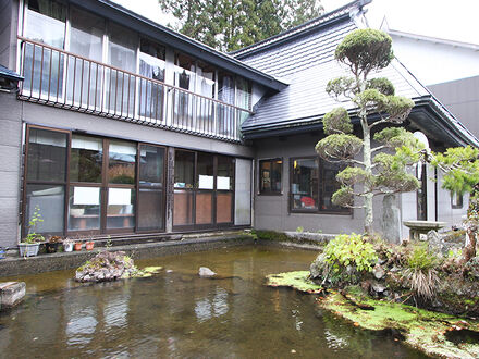 信州の秘境　秋山郷の料理民宿　苗場荘 写真