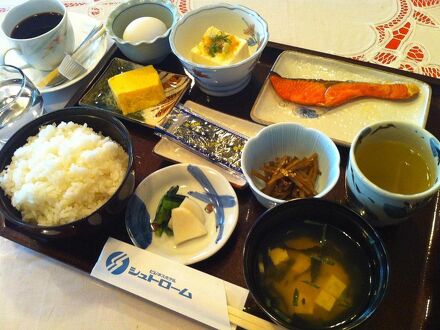 ビジネスホテル シュトローム 写真