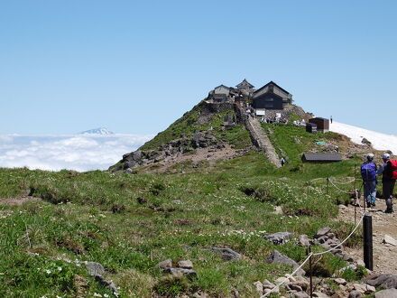 月山志津温泉 湖畔の宿五色亭 写真