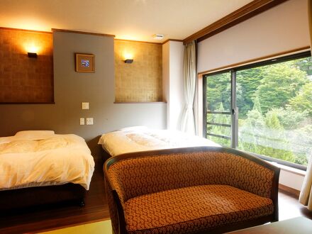 三朝温泉　依山楼　岩崎 写真