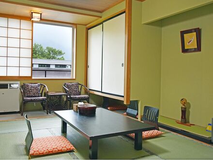 湖四季の宿 弁慶 写真