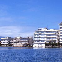 湖畔の宿　吉田家