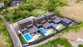 Retreat Villa Aym