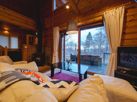 スイートヴィラ 山中湖フィンランドログ 写真