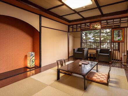 湖畔浪漫の宿 かたくりの花 写真