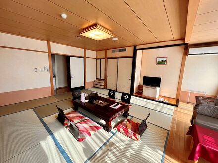 鶴の舞橋と岩木山　絶景の宿　つがる富士見荘 写真