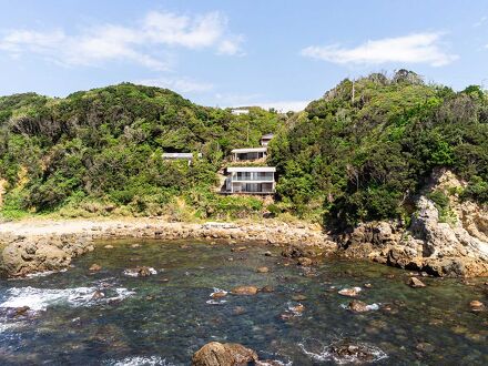 潮騒のコテージ銀の海 写真