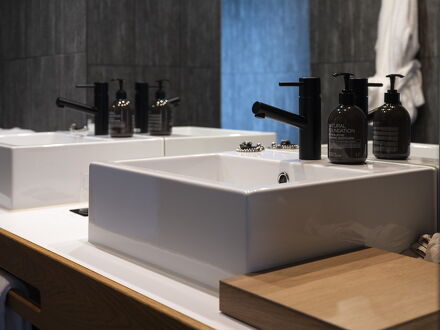 ホテル ヴィソン 写真