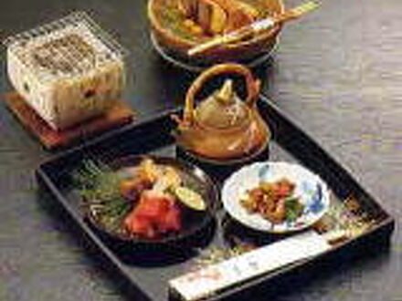 かにと日本海の幸 弓月 写真