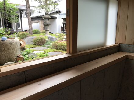 四季々々しんら 写真