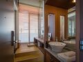 Kariyushi LCH. Izumizaki 県庁前 写真