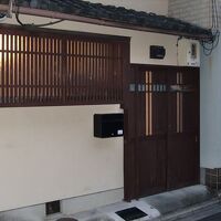 三条烏丸の宿すずらん 写真
