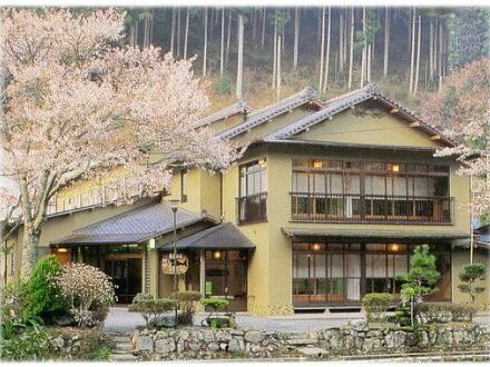 あまご池　高見山荘 写真