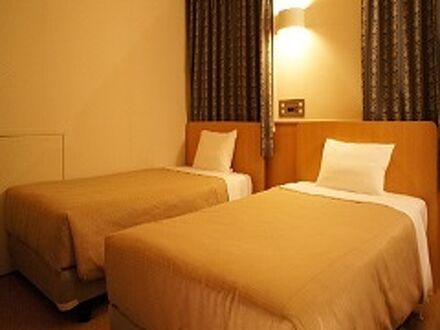 リビングホテル亀山 写真