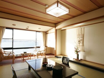 日間賀島 大海老 写真