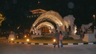 ナイトサファリーの入り口・・・