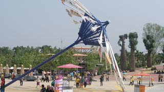 いよいよ開催ラチャプック世界園芸博覧会・・ロイクラトーンのお祭りと重なり物凄い人です・・