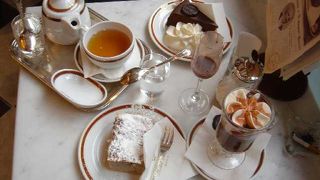 HOTEL　SACHER（ホテル・ザッハー）で、お茶しましょう。