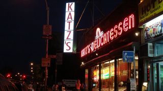 ホット･パストラミ･サンドはここで