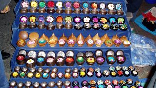 今年最後のサンデーマーケっト・・は凄い人でした・・