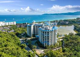 ホリデイ イン ホテル アンド スイーツ サンヤ ヤーロン ベイ バイ IHG 写真