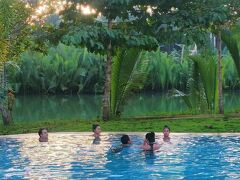 ロボク リバー リゾート 写真