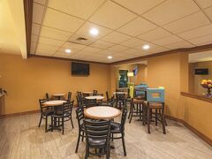 ラ キンタ イン バイ ウィンダム バッファロー エアポート 写真