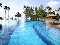 ニルワナ リゾート ホテル 写真