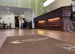 スリープ イン ルイスビル エアポート / エクスポ 写真