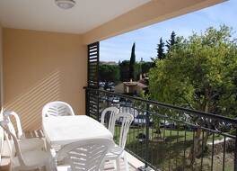 ユゼ アパート ホテル 写真