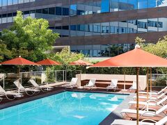 ノボテル スイーツ ニース アエロポール アレナス 写真