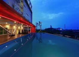 グランド コルデラ ホテル バンドン